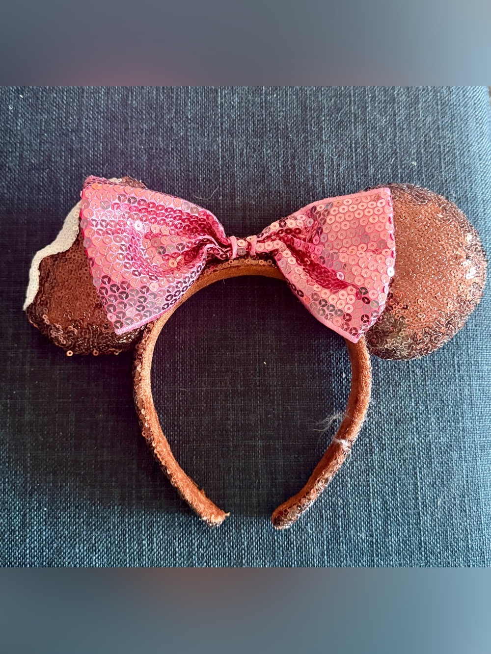 Disney Sequined Ice Cream Bar Minne Ears with Pink Bow